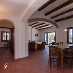 Lets Holidays Big House With Bbq And Dining Outside Hébergement de vacances Tossa de Mar