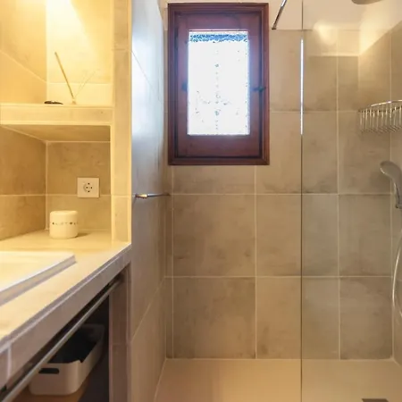 Let's Holidays 7 Xemeneies House Будинок відпочинку Тоса-де-Мар