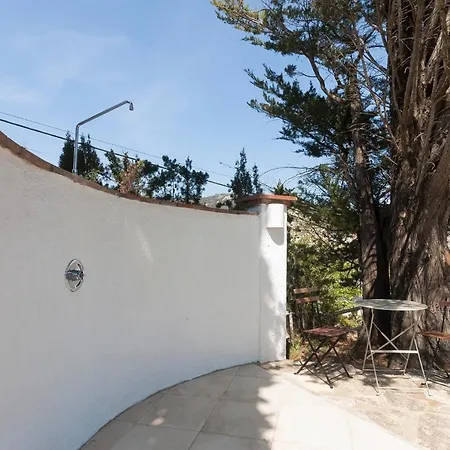 Let's Holidays 7 Xemeneies House Сasa de vacaciones