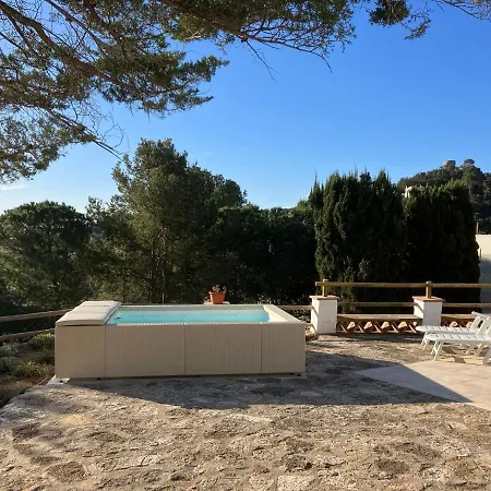 Let's Holidays 7 Xemeneies House * Тоса-де-Мар