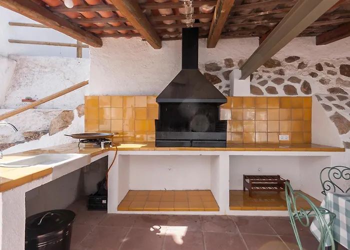 Lets Holidays Big House With Bbq And Dining Outside Tossa de Mar