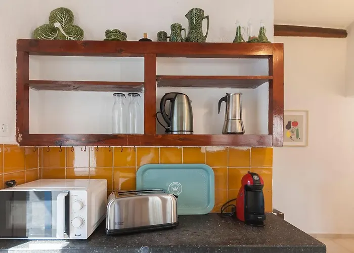 Lets Holidays Big House With Bbq And Dining Outside Сasa de vacaciones Tossa de Mar